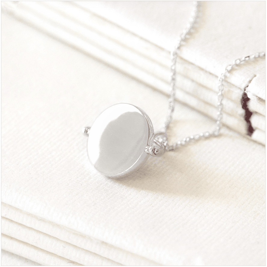 Collier Anagramme Nacre Rond - à personnaliser / graver - En Argent
