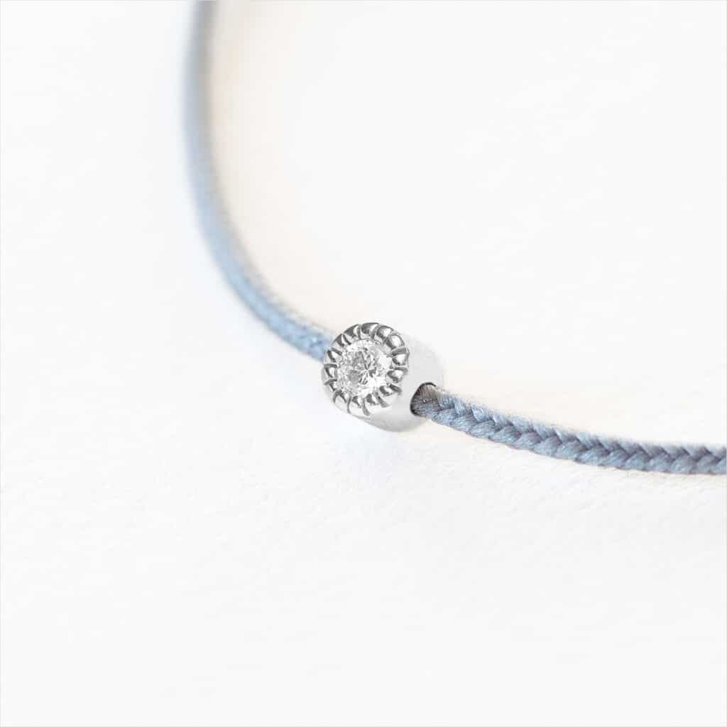 Mon Précieux Diamant - Bleu gris - Le classique