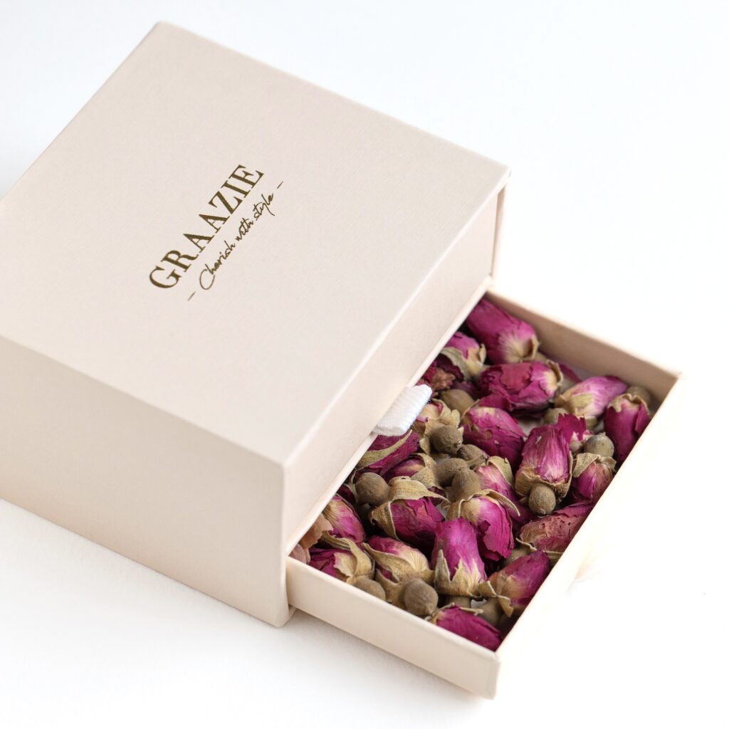 Boutons de roses séchés