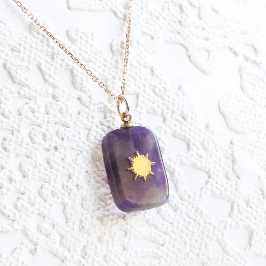 Pendentif Talisman en Jade Violet