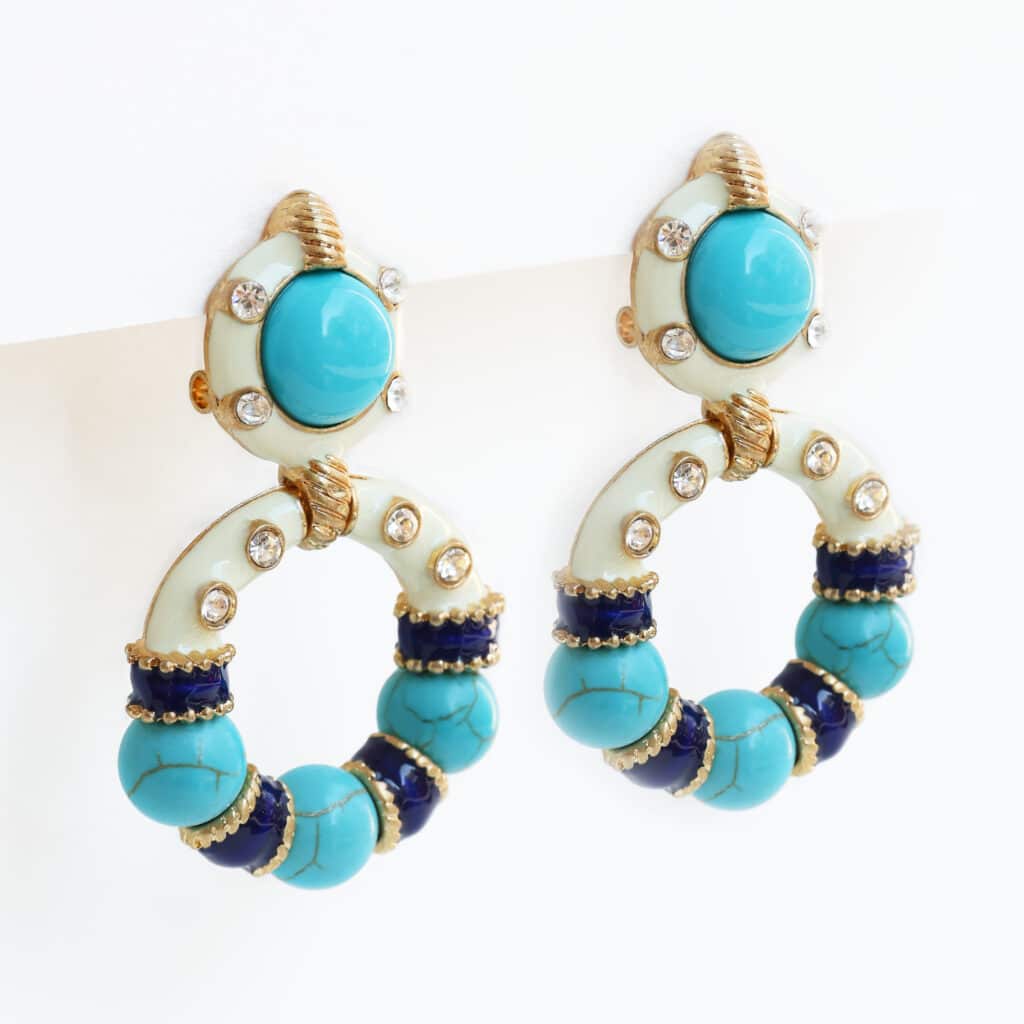 Grosses boucles d'oreilles pendantes estivales en émail blanc turquoise et bleu serties de zircons blancs brillants pour femme